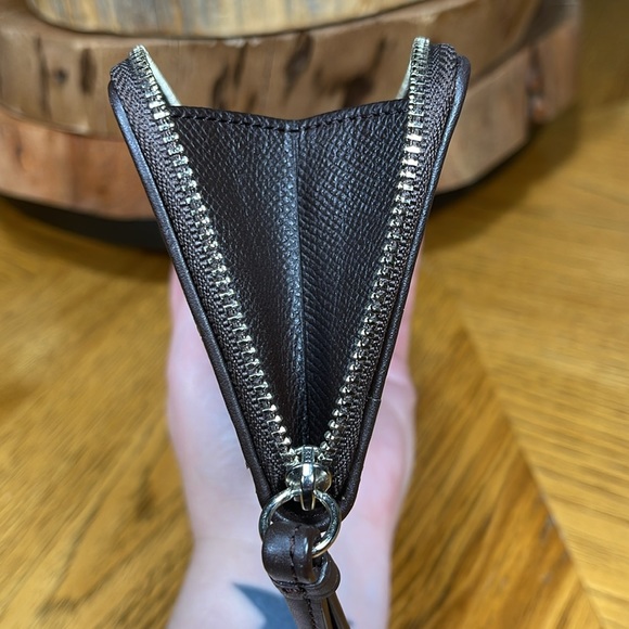 FINAL PRICE!!! COACH Signature Medium Wallet Wristlet - Picture 10 of 15